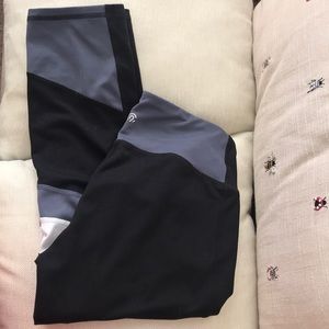 SALE💕 C9 Champion Capri Leggings